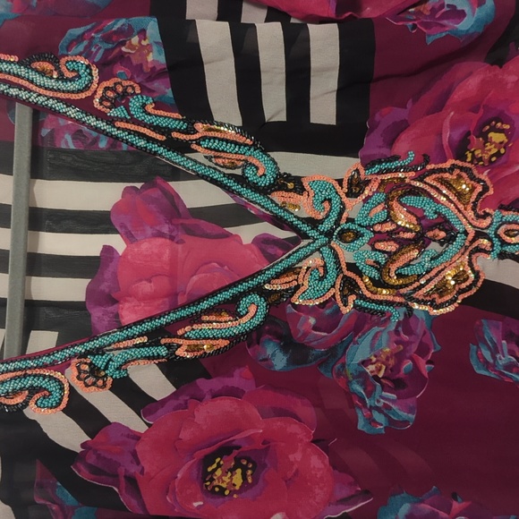 👙🏖️ Swim Cover Up with beading - Picture 2 of 4